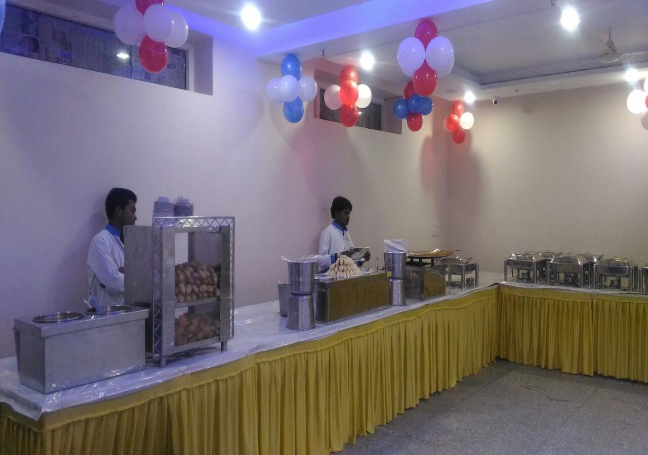 Regal Hotel And Restaurant Mathura Extérieur photo