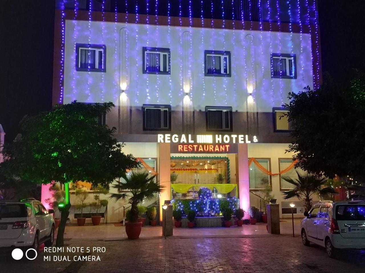 Regal Hotel And Restaurant Mathura Extérieur photo
